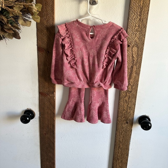 Rachel Zoe 24M Girl Floral Sweatshirt Flared Bottoms Outfit Set Boho EUC - Picture 5 of 10